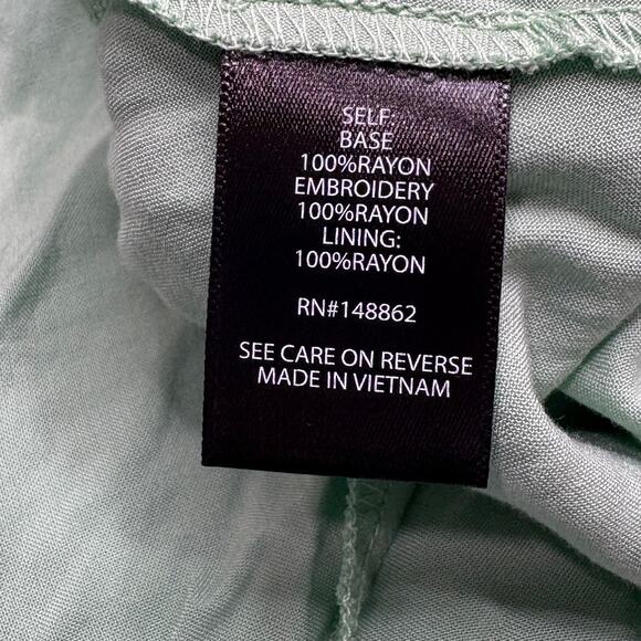 Torrid 2X Babydoll Tank Top Blouse Eyelet Ruffle Green Fairy Cottage Coquette - Picture 8 of 15